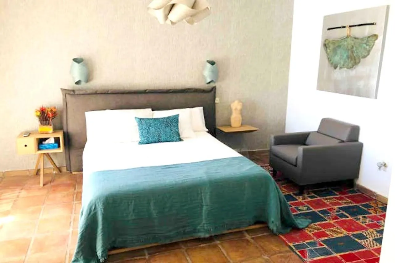Enchanting Villa Benalmadena: Private Pool Retreat  Benalmadena