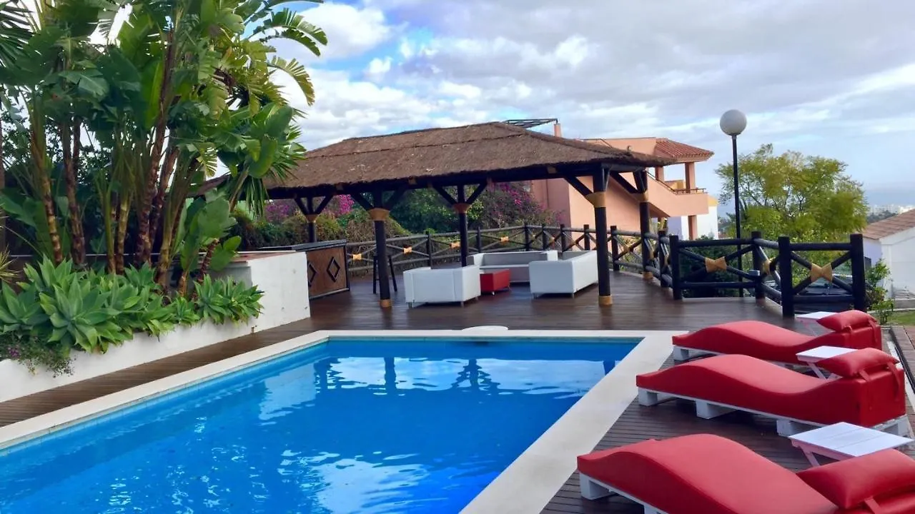 Enchanting Villa Benalmadena: Private Pool Retreat 0*, Benalmadena